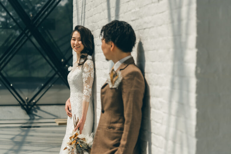 ガラスのピラミッド（モエレ沼公園）でウェディング前撮り