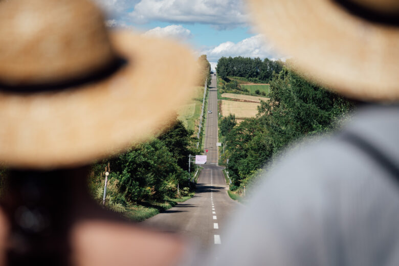 富良野のジェットコースターの路でウェディングフォト&オープニングムービー