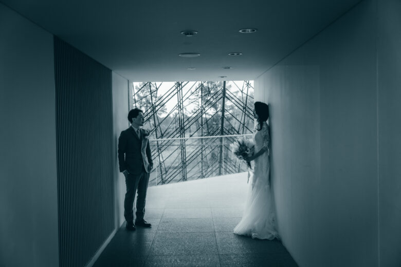 ガラスのピラミッド（モエレ沼公園）でウェディング前撮り