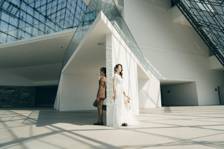 ガラスのピラミッド（モエレ沼公園）でウェディング前撮り